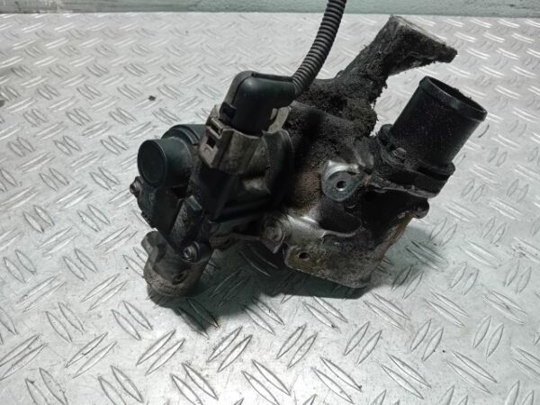 Supapa EGR Dacia Sandero 1.5 DCI 2010 cod motor K9K792 cod 8200282949