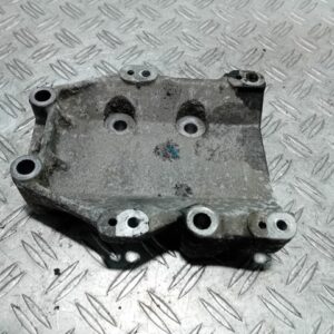Suport compresor Alfa Romeo 147 1.9 JTD 150 CP cod motor 937A5000 cod 60630789