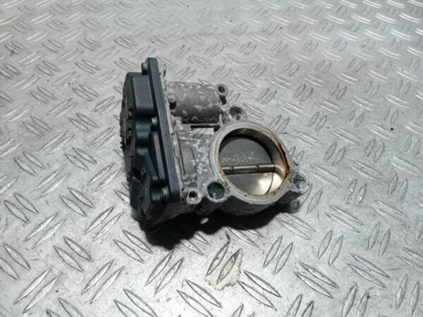 Clapeta acceleratie Bmw Seria 1 F20 1.5 benzina cod B38A15 cod A2C80221400