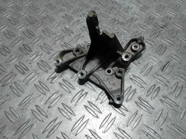 Suport EGR Peugeot 308 2.0 HDI 2010 cod motor RHF cod 9656392880