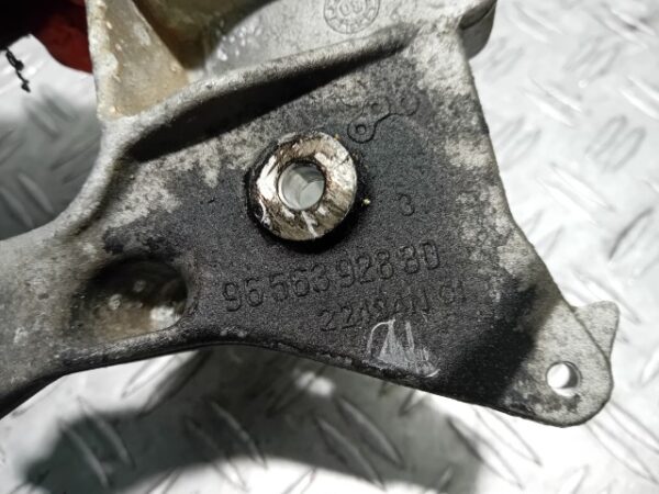 Suport EGR Peugeot 308 2.0 HDI 2010 cod motor RHF cod 9656392880