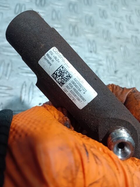 Rampa injectie Renault Scenic 3 1.5 dCi 106 cp cod motor K9K 832 cod 8200815617