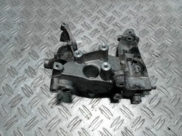 Suport accesorii C4 Picasso 1.6 HDI Euro 5 cod motor 9HC cod 9674030280