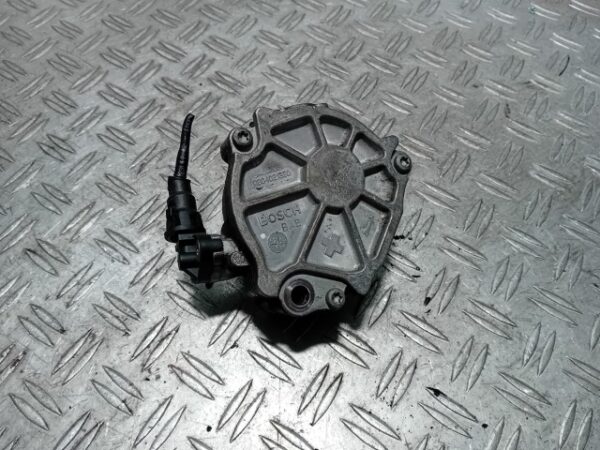Pompa vacuum C4 Picasso 1.6 HDI Euro 5 cod motor 9HC cod 9804021880 Pompa vacuum C4 Picasso 1.6 HDI Euro 5 cod motor 9HC cod 9804021880