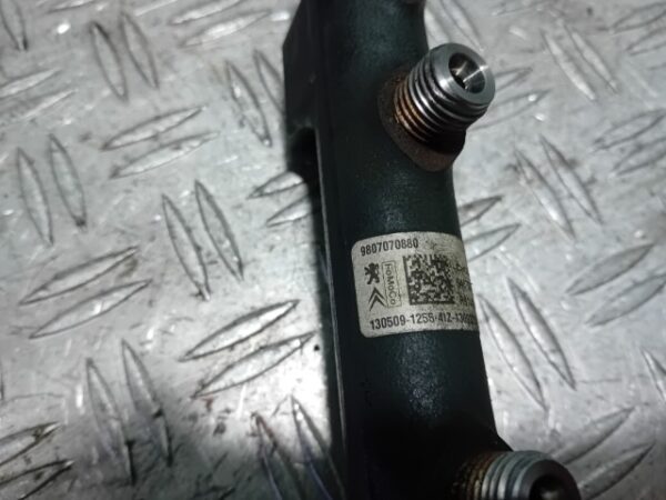 Rampa injectie cu senzor C4 Picasso 1.6 HDI Euro 5 cod motor 9HC cod 9807070880
