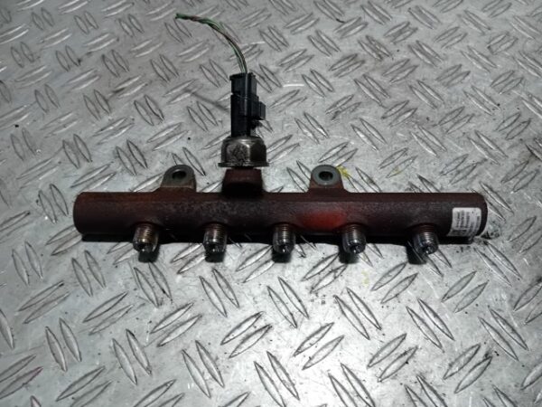 Rampa injectie Renault Fluence 1.5 dci cod motor K9K 837 cod 8200669695
