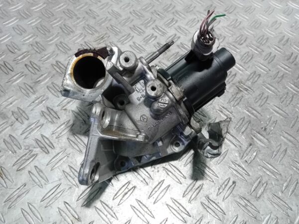 Supapa EGR Renault Fluence 1.5 dci cod motor K9K 837 cod 8200846454 Supapa EGR Renault Fluence 1.5 dci cod motor K9K 837 cod 8200846454