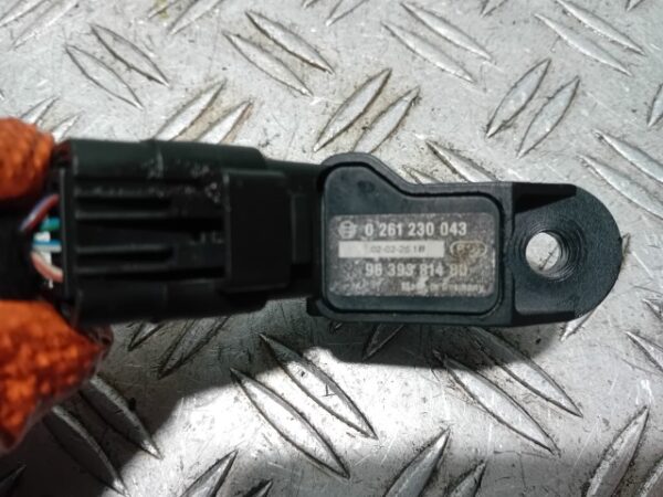 Senzor presiune aer Citroen C4 1.6 benzina cod motor NFU cod 9639381480