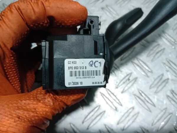 Maneta semnalizare cu tempomat Audi A3 8P cod 8P0 953 513 B