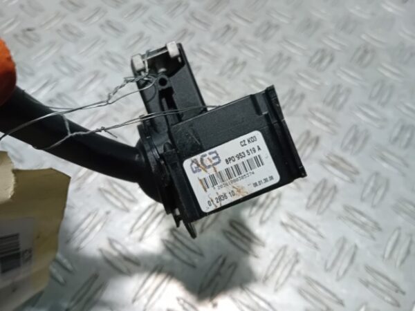 Maneta stergator Audi A3 8P cod 8P0953519A 