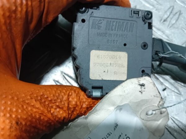 Maneta stergator Renault Twingo cod 7700832722