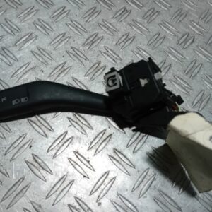 Maneta semnalizare Audi A3 cod 8P0953513 