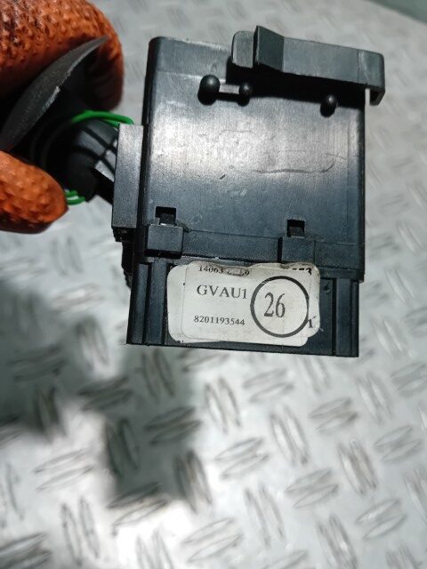 Maneta stergator Renault Twingo cod 8201193544