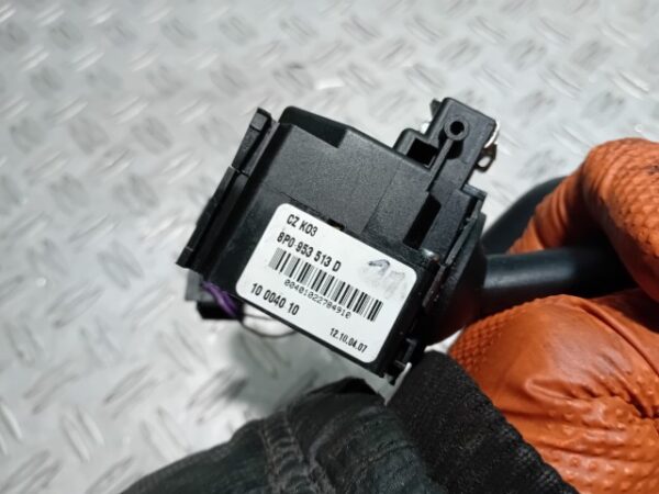 Maneta semnalizare cu pilot automat Audi A3 SPORTBACK cod 8P0953519  