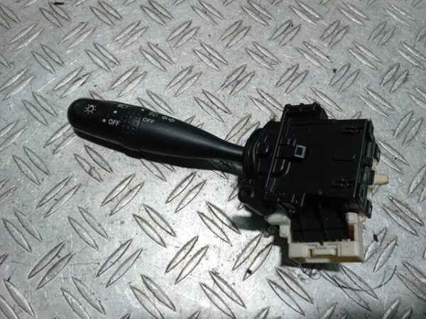 Maneta semnalizare Toyota Rav4 cod 1736481