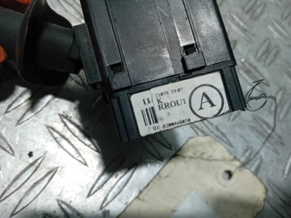 20260303_163347 Maneta semnalizare Dacia Logan 1 cod 8200448050