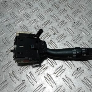 20260303_163550 Maneta semnalizare Toyota Avensis T25 cod 84140-05110