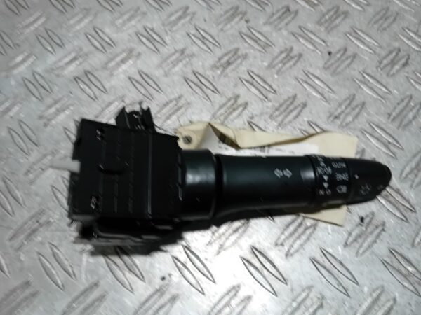 Maneta semnalizare Mitsubishi ASX cod 17G688