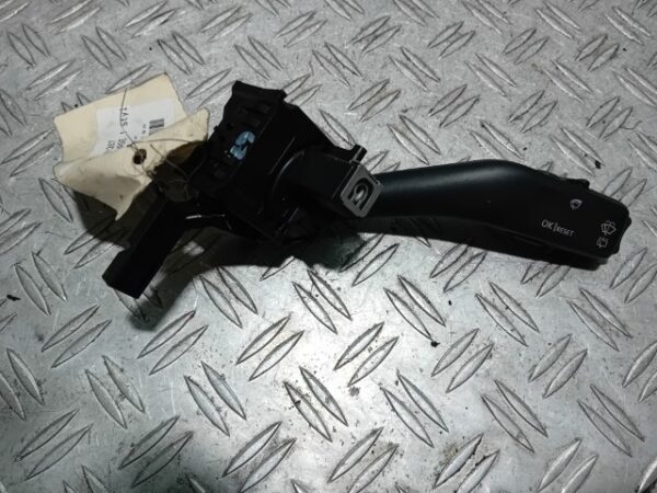 Maneta stergator VW Golf 5 cod 1K0 953 519 A