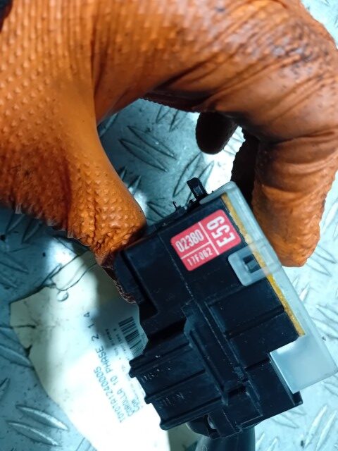 Maneta stergator Toyota Corolla E130 cod 17F062 