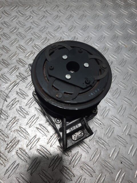 Compresor AC Nissan Micra 1.2 benzina cod 926003VA5B