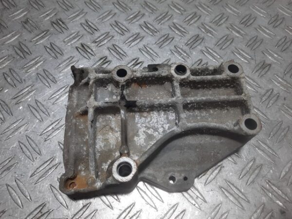 Suport compresor AC Alfa Romeo 147 1.9 JTDm 16V 150 CP cod motor 937A5000