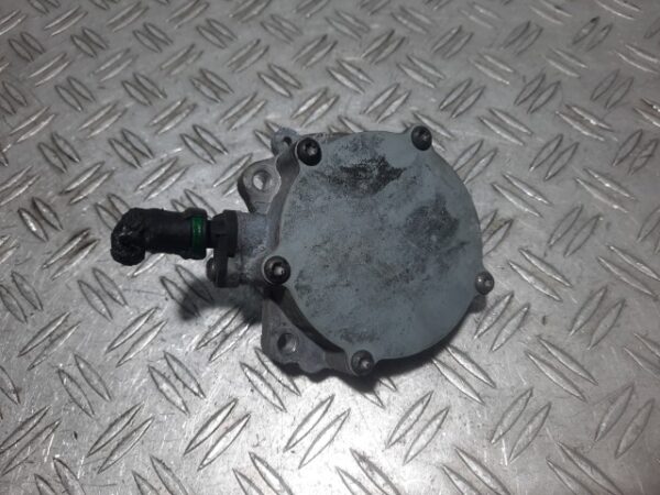 20260401_111109 Pompa vacuum Peugeot 3008 1.2 THP 131 CP cod motor HNY cod 9812133880