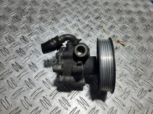 Pompa servo Volkswagen Sharan cod motor AUY EURO 3 cod piesa 038145255B