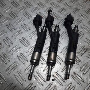 Injector Peugeot 208 1.2 PureTech Euro 6 cod motor HN05 cod piesa 9822715980
