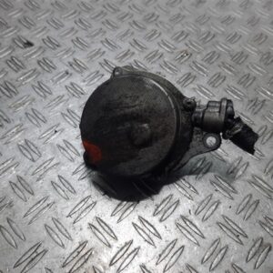 Pompa vacuum BMW X3 E83 2.0 diesel cod motor M47T EURO 4