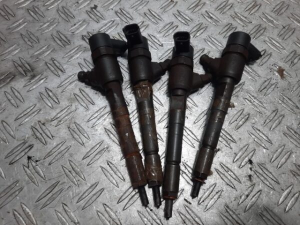 Injector Fiat Punto II 1.3 Multijet  cod motor 188A8000 cod piesa 0445110083