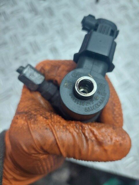 Injector Opel Vectra C 1.9 CDTI  cod motor Z19DTH cod piesa 0445110243
