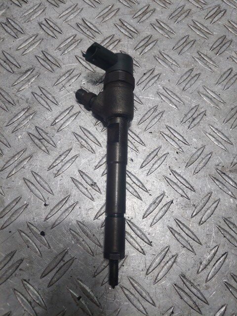 Injector Fiat Doblo cod motor 199A1000 cod piesa 0445110351