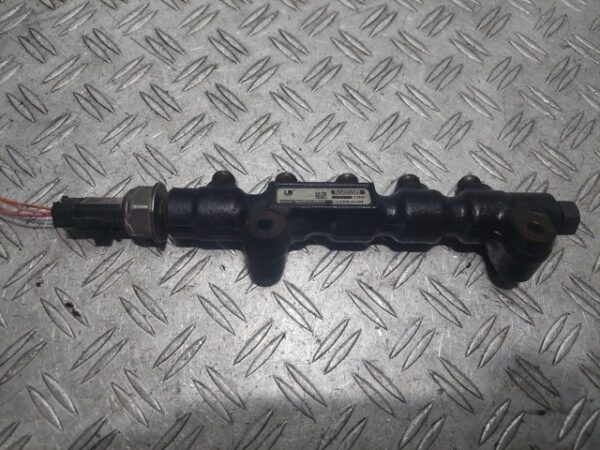 Rampa injectoare cu senzor Peugeot 307 1.6 HDi 16V  cod motor 9HZ cod piesa 9654592680