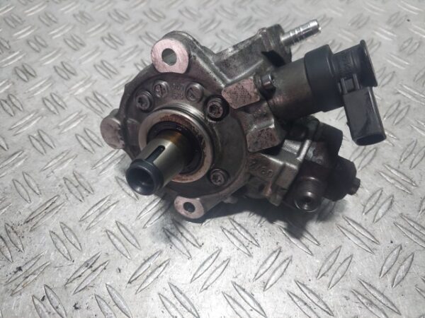20260401_155014 Pompa inalta presiune BMW Seria 3 E90 2.0 diesel cod motor N47D20C cod piesa 7810696_08