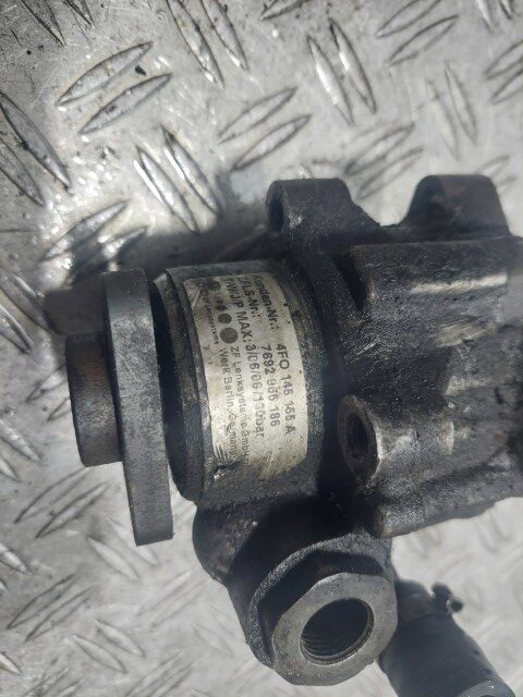 Pompa servo Audi A6 cod motor BMK  cod piesa 4FO145155A