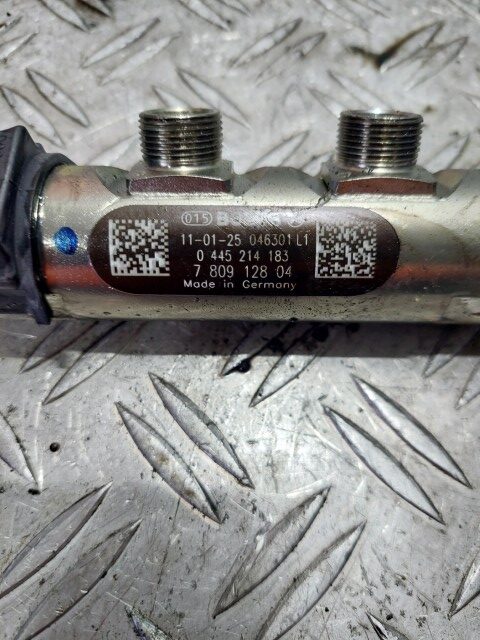 Rampa injectie cu senzor BMW Seria 3 F30 2.0 diesel cod motor N47D20C cod piesa 780912804