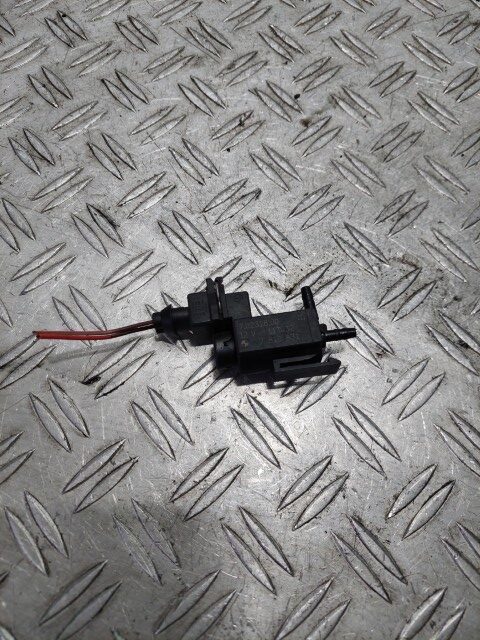 Electrovalva vacuum BMW Seria 3 F30 2.0 diesel cod motor N47D20C cod piesa 7810831