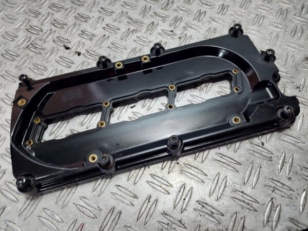 20250911_140004 Capac culbutori dreapta Audi A6 C7 cod motor CGKA cod piesa 059103470AC