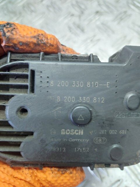 20250911_143409-1.jpg Clapeta acceleratie Renault Trafic 2.0 dCi cod motor M9R780 cod piesa 8200330810