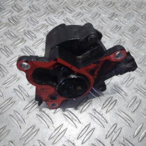 Pompa vacuum Renault Trafic 2.0 dCi cod motor M9R780 cod piesa 8200520476