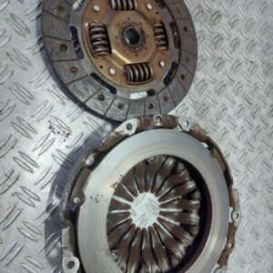 Kit ambreiaj Renault Trafic 2.0 dCi cod motor M9R780