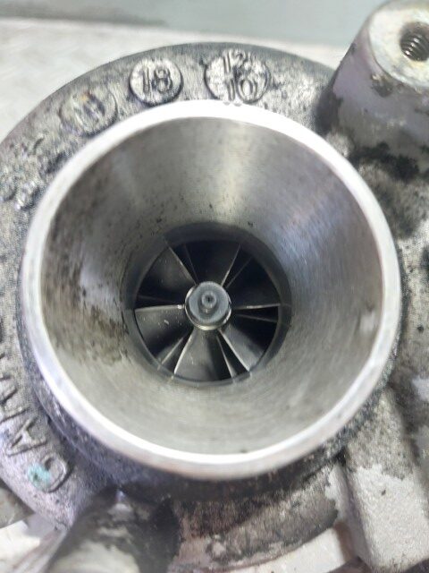 Turbina Peugeot 308 1.6 HDi 115 CP cod motor 9H05 cod piesa 9686120680