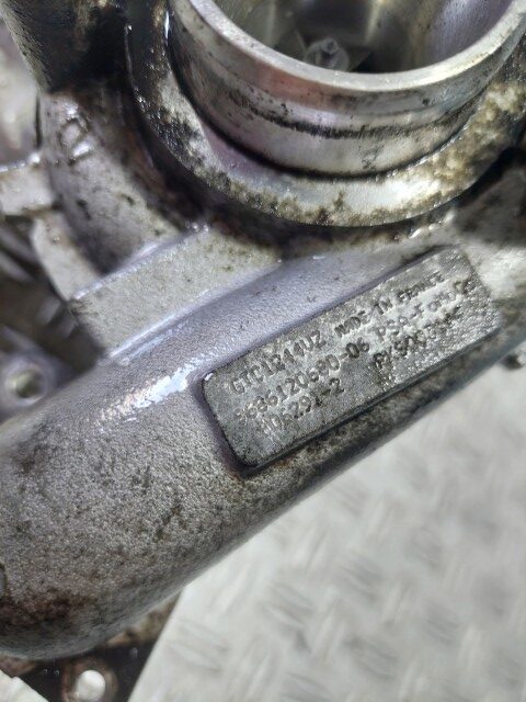 Turbina Peugeot 308 1.6 HDi 115 CP cod motor 9H05 cod piesa 9686120680