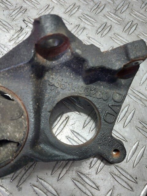 Suport planetara Peugeot 308 1.6 HDi 115 CP cod motor 9H05 cod piesa 9651493280