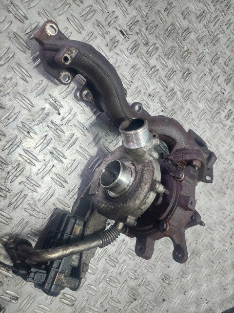 20250911_190541-1.jpg Turbina Jaguar XF 3.0 TDV6 cod motor 306DT cod piesa AX2Q-6K682-CA