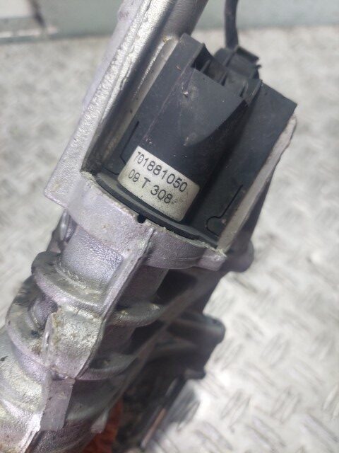 Egr cu racitor gaze Jaguar XF 3.0 TDV6 cod motor 306DT cod piesa 701881050