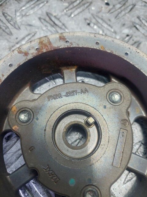 20250911_192120-1.jpg Fulie pompa injectie Jaguar XF 3.0 TDV6 cod motor 306DT cod piesa 9X2Q-6257-AA