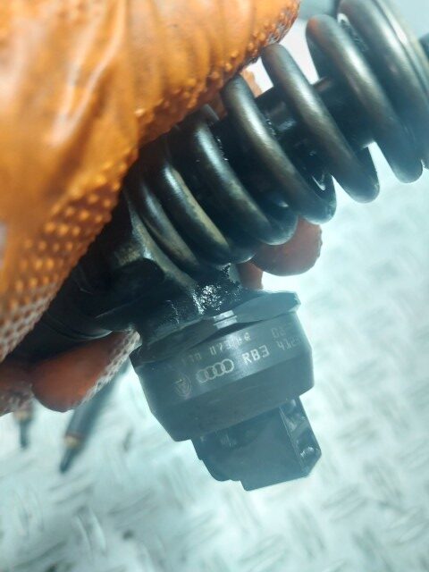 Injector VW Eos cod motor BMM  cod piesa 038130073BQ