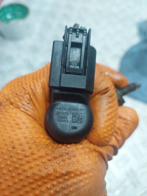 20260401_152114 Injector Ford Focus 2 1.8 TDCi cod motor KKDA cod piesa 4M5Q-9F593-AD